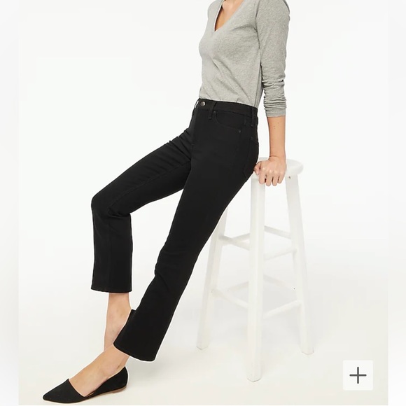 J. Crew Flare Crop Black Jean in All Day Stretch - Picture 1 of 5